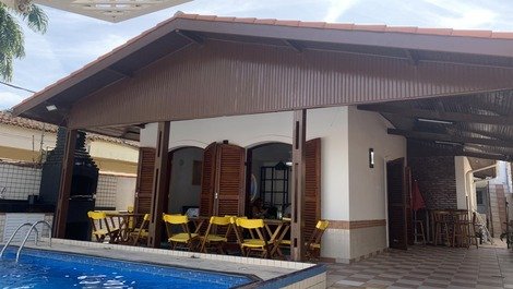Excellent property - Guarujá - Cove -400 meters from the sea
