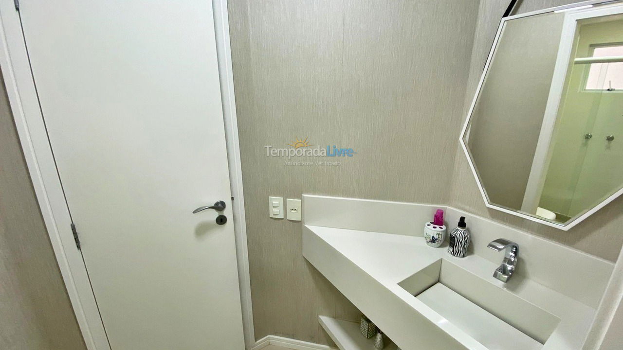Apartamento para alquiler de vacaciones em Balneário Camboriú (Praia Central)