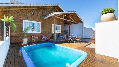 HOUSE WITH POOL FOR RENT PRAIA DE MARISCAL- LC104
