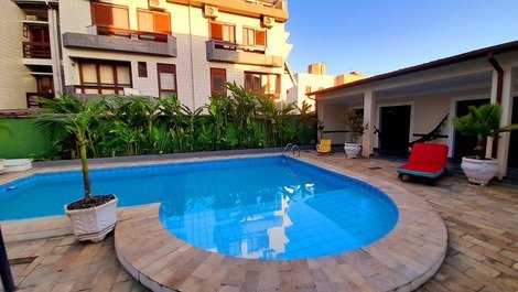 Apartamento en Residencial Costa Verde - 1 o 2 dormitorios, piscina, 1vg, primera línea de mar