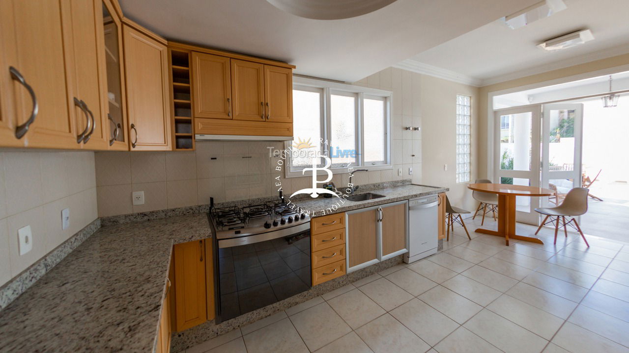 Casa para alquiler de vacaciones em Florianopolis (Jurerê Internacional)
