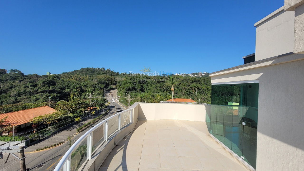 Apartment for vacation rental in Bombinhas (Praia de Bombas)