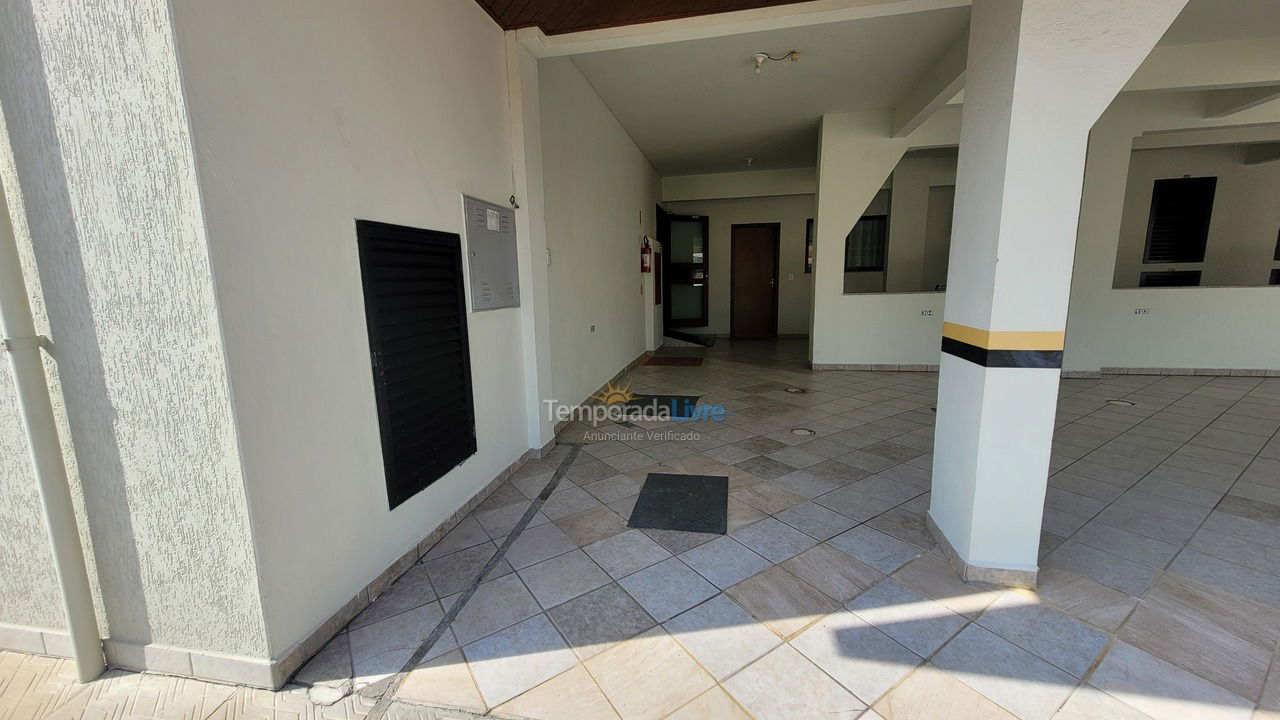 Apartamento para aluguel de temporada em Bombinhas (Praia de Bombas)