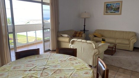 Apartamento con vista al mar en Praia de Bombas 13-23A