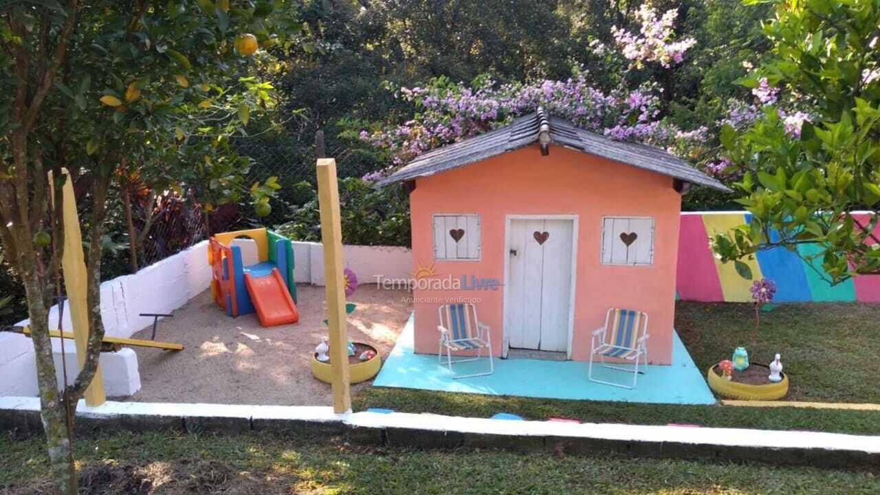 Ranch for vacation rental in Mairinque (Condomínio Paineiras)