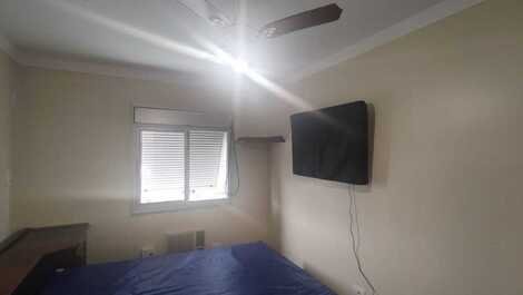 Suíte casal - cama casal, armário, smart tv 42", ventilador de teto e ar condicionado