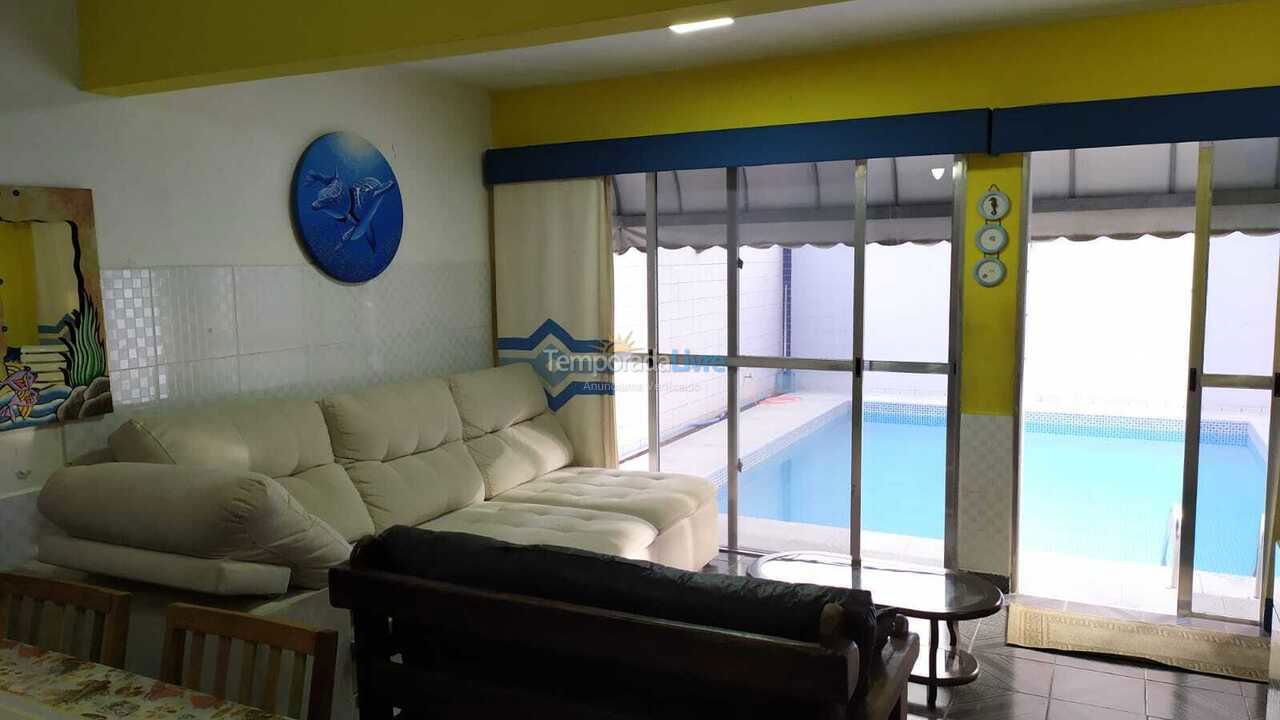 Casa para aluguel de temporada em Praia Grande (Aviação)