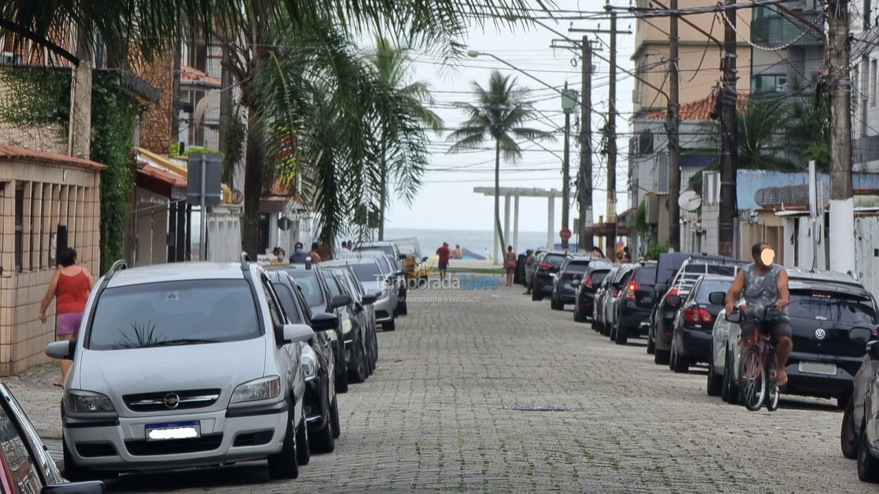 Apartamento para aluguel de temporada em Praia Grande (Aviação)