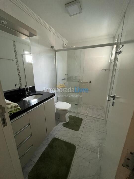 Apartamento para aluguel de temporada em Piratuba (Balneário)
