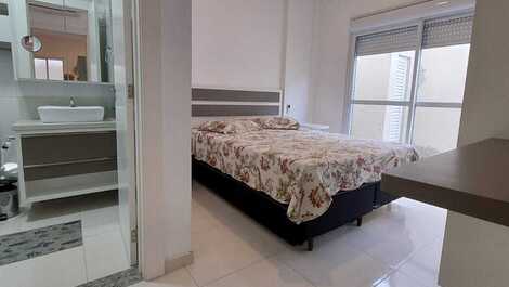 Spacious apartment in Bombinhas with wi-fi on the beach of Mariscal Bombinhas