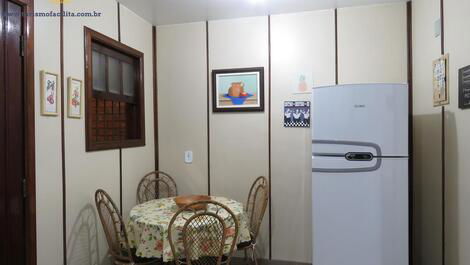 Triplex with 3 suites/Wifi/Cable TV/3 minutes walk to the beach