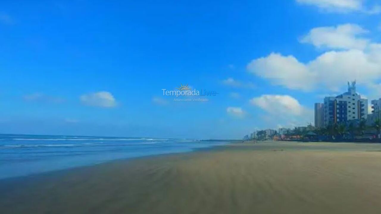 Casa para aluguel de temporada em Mongaguá (Jardim Praia Grande)