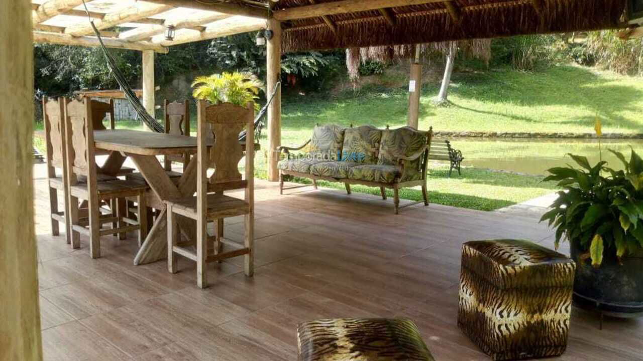 Granja para alquiler de vacaciones em Ibiúna (Sorocamirim)