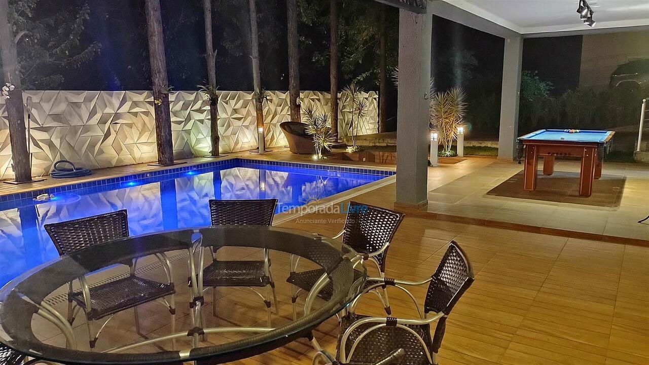 Casa para alquiler de vacaciones em Itu (Condominio Chácara Flora)