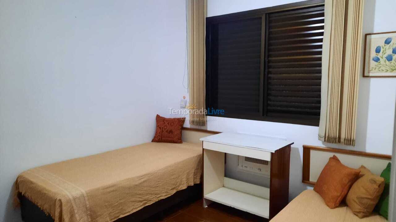 Apartment for vacation rental in Guarujá (Pitangueiras)