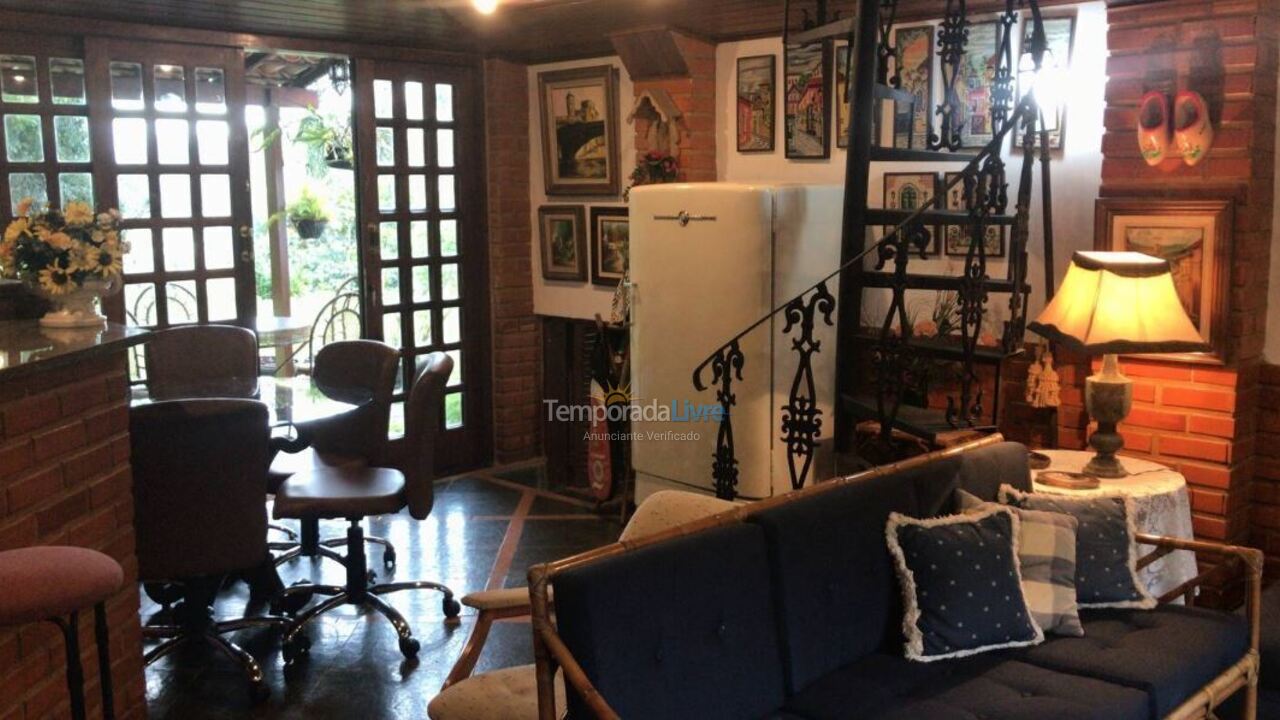 Casa para alquiler de vacaciones em Teresópolis (Estrada Teresópolis Itaipava N 3000)