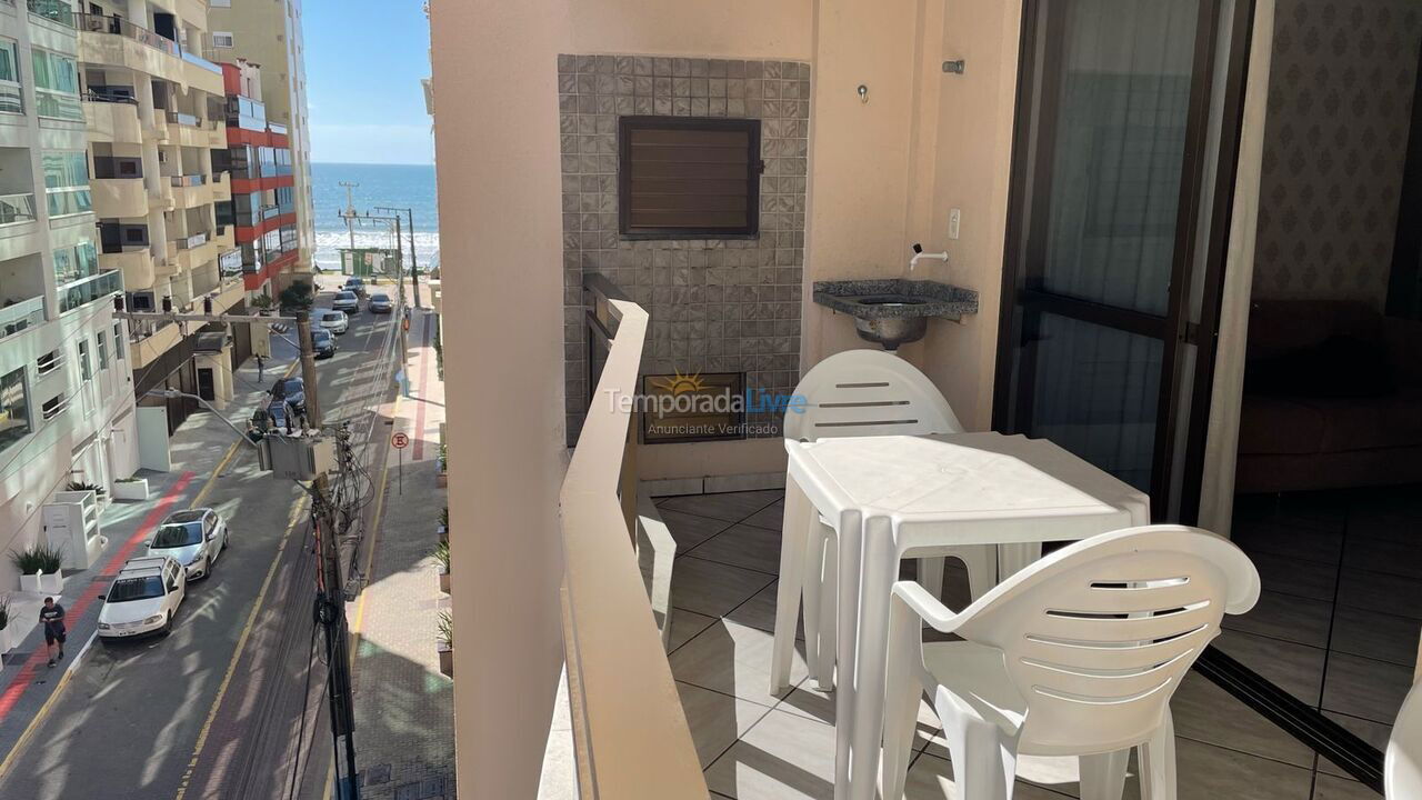 Apartamento para aluguel de temporada em Itapema (Meia Praia)