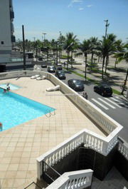 Piscina beira mar ( hóspedes podem usar)