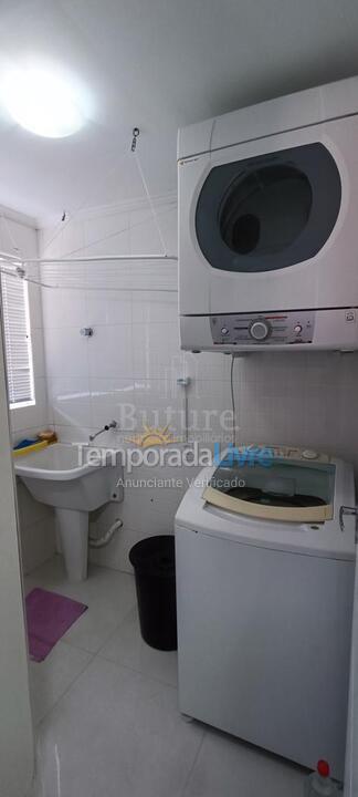 Apartamento para aluguel de temporada em Itapema (Meia Praia)