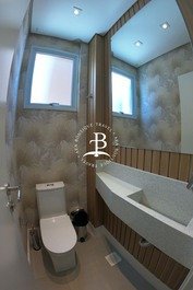 Coverage with private whirlpool! 3 suites and sea view
