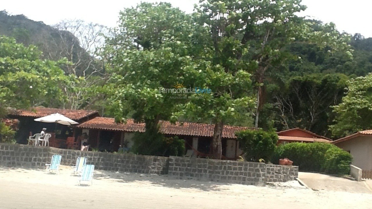 Casa para aluguel de temporada em Ubatuba (Praia da Fortaleza)
