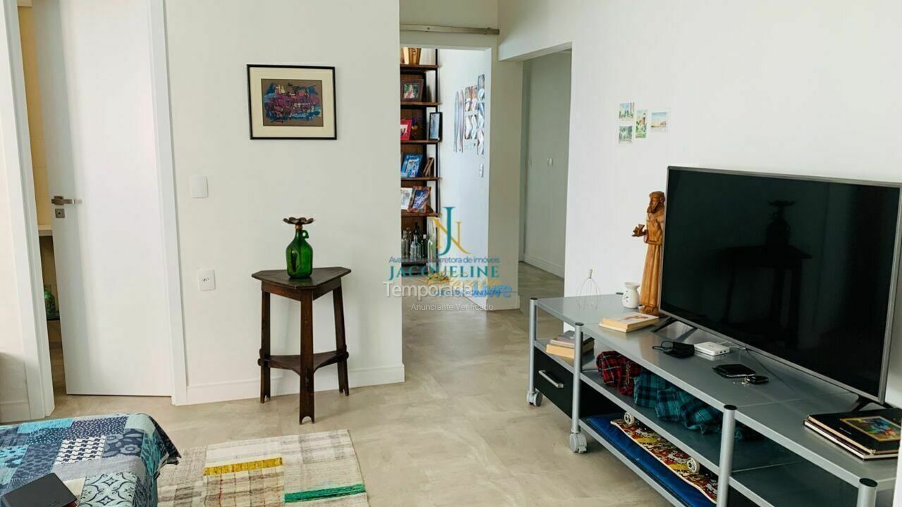 Apartamento para aluguel de temporada em Balneário Camboriú (Praia Central)