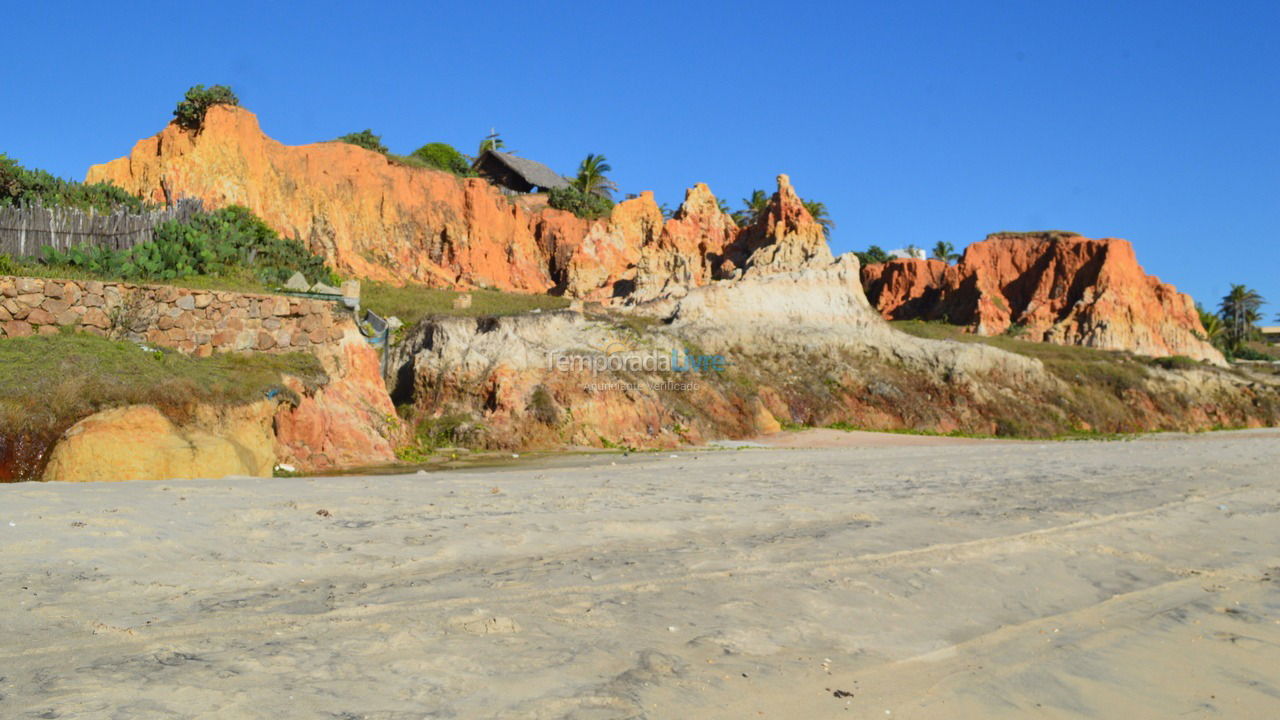 Casa para alquiler de vacaciones em Beberibe (Praia das Fontes)