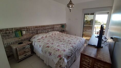Apartment facing the sea