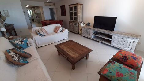 Apartment facing the sea