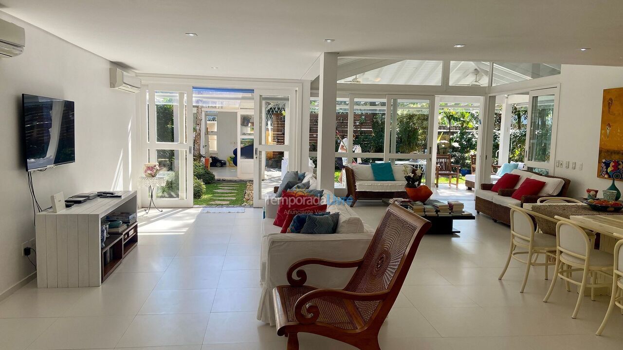 Casa para alquiler de vacaciones em São Sebastião (Juquehy)