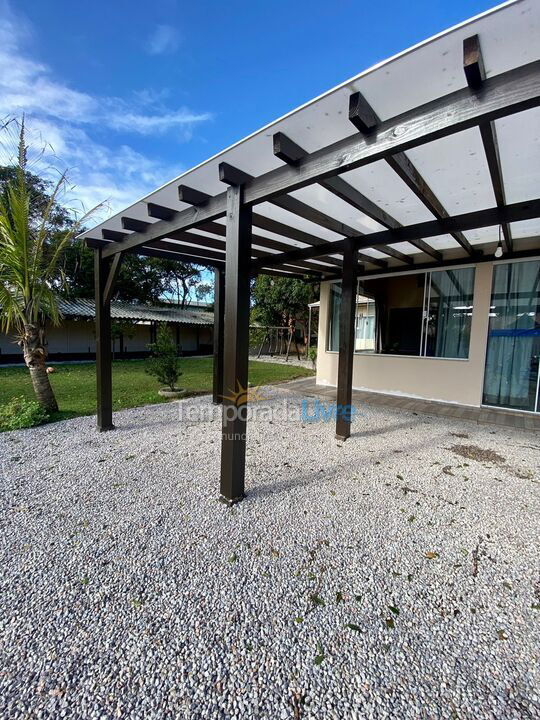 Casa para alquiler de vacaciones em Bombinhas (Canto Grande)