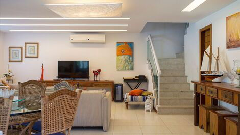 Beautiful house with four suites, in a condominium, between Geribá and Ferradu...