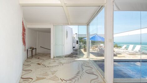 Beautiful Villa with six suites, and paradisiacal view at Horseshoe