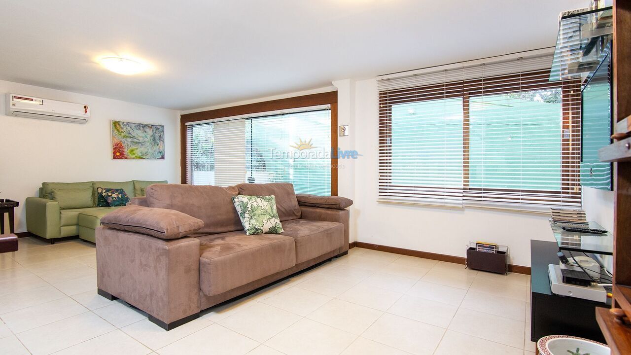Casa para alquiler de vacaciones em Armação dos Búzios (Praia do Forno)