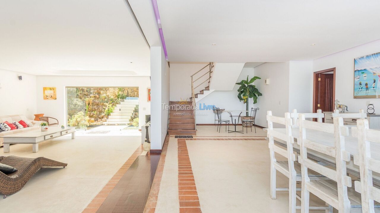 Casa para alquiler de vacaciones em Armação dos Búzios (Praia da Ferradura)