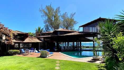 Hermosa casa en Praia do Canto, Pé na Areia