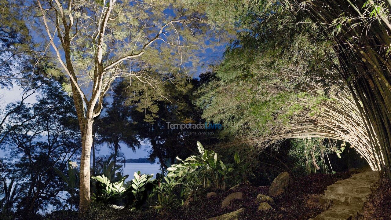 Casa para aluguel de temporada em Angra dos Reis (Enseada do Abraazinho)