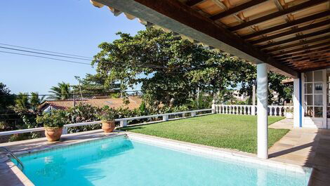 Hermosa casa con cinco suites, en el mejor lugar de Praia do Canto