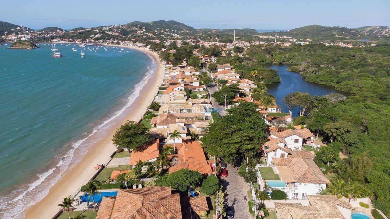 Casa para aluguel de temporada em Búzios (Praia do Canto)