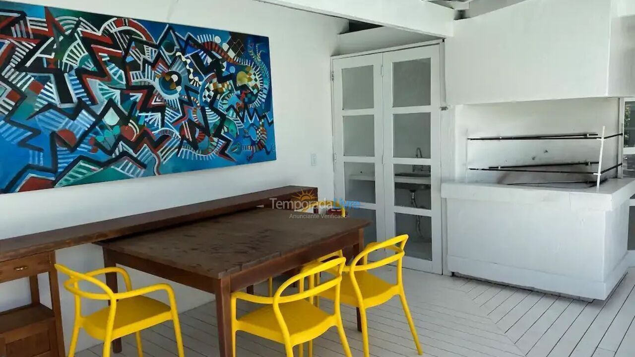 Casa para aluguel de temporada em Armação dos Búzios (Praia da Ferradura)