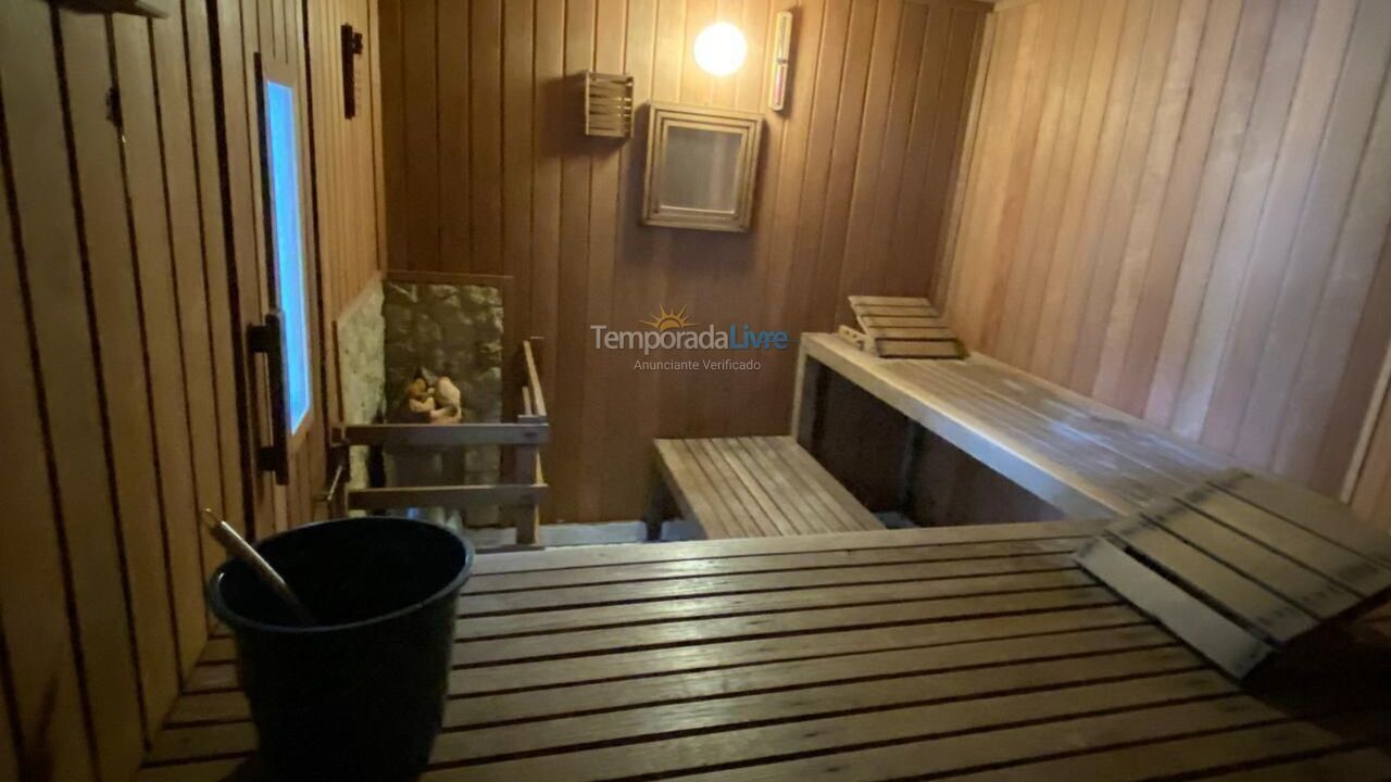 Casa para aluguel de temporada em Armação dos Búzios (Praia da Ferradura)