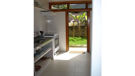 Linda Villa com três quartos, estilo casa de pescador, no pé da...