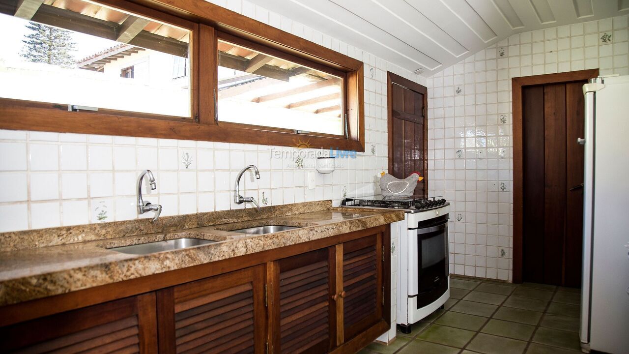 Casa para aluguel de temporada em Armação dos Búzios (Praia Rasa)