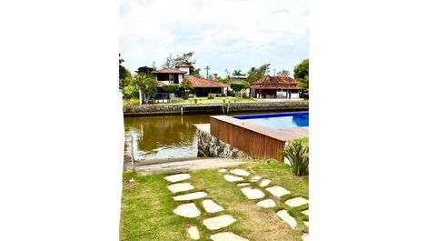 Espetacular casa com Arquitetura em estilo moderno-rústico, com...