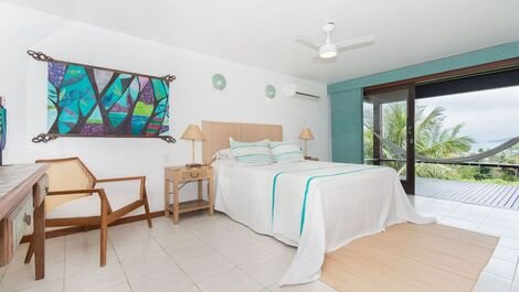 Hermosa casa con siete suites, con vistas panorámicas a Praia de Geribá.
