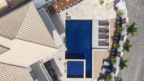 Excepcional casa em Geribá, composta de nove quartos, sendo sete...