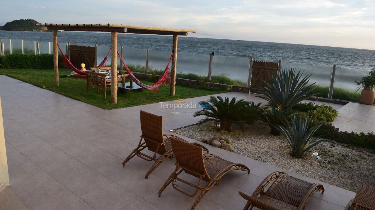 Casa para aluguel de temporada em Armação dos Búzios (Praia Rasa)