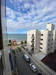 02 bedroom apartment side facing the sea