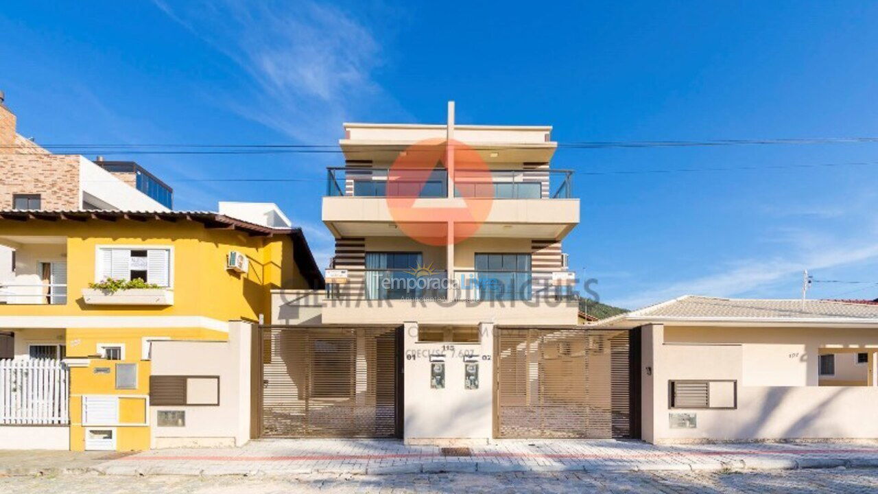 Casa para aluguel de temporada em Bombinhas (Canto Grande)