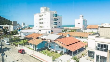 Beautiful apartment for vacation 2 bedrooms and 1 suite on the beach...